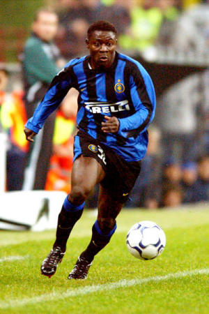 �}���e�B���X